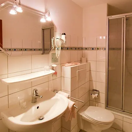 Hotel Alter Landkrug 3*